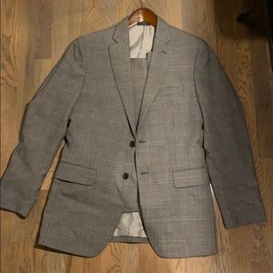 Banana Republic Grey dress suit 38R pants 31W/30L